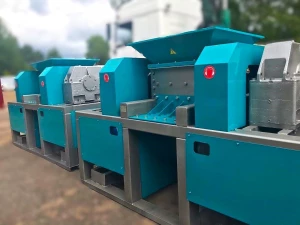 Шредер двухроторный для дерева, картона, паллет, КРС, пластика